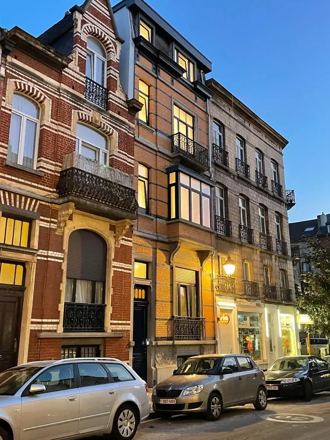Cozy South-Up Apartment Brussels